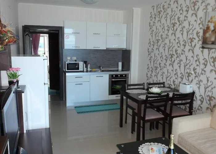 Apartman Sianie в центъра на слънчев бряг, само на няколко крачки от плажа Napospart