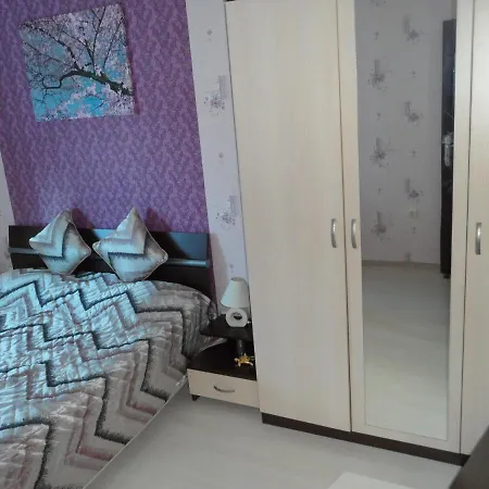 Sianie: Beachfront In Sunny Center * Sunny Beach