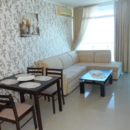 Sianie: Beachfront In Sunny Center Sunny Beach