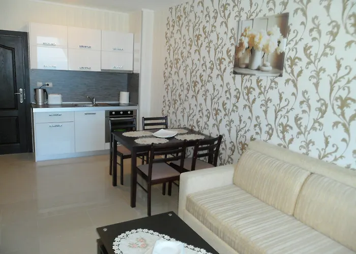 Apartman Sianie в центъра на слънчев бряг, само на няколко крачки от плажа *